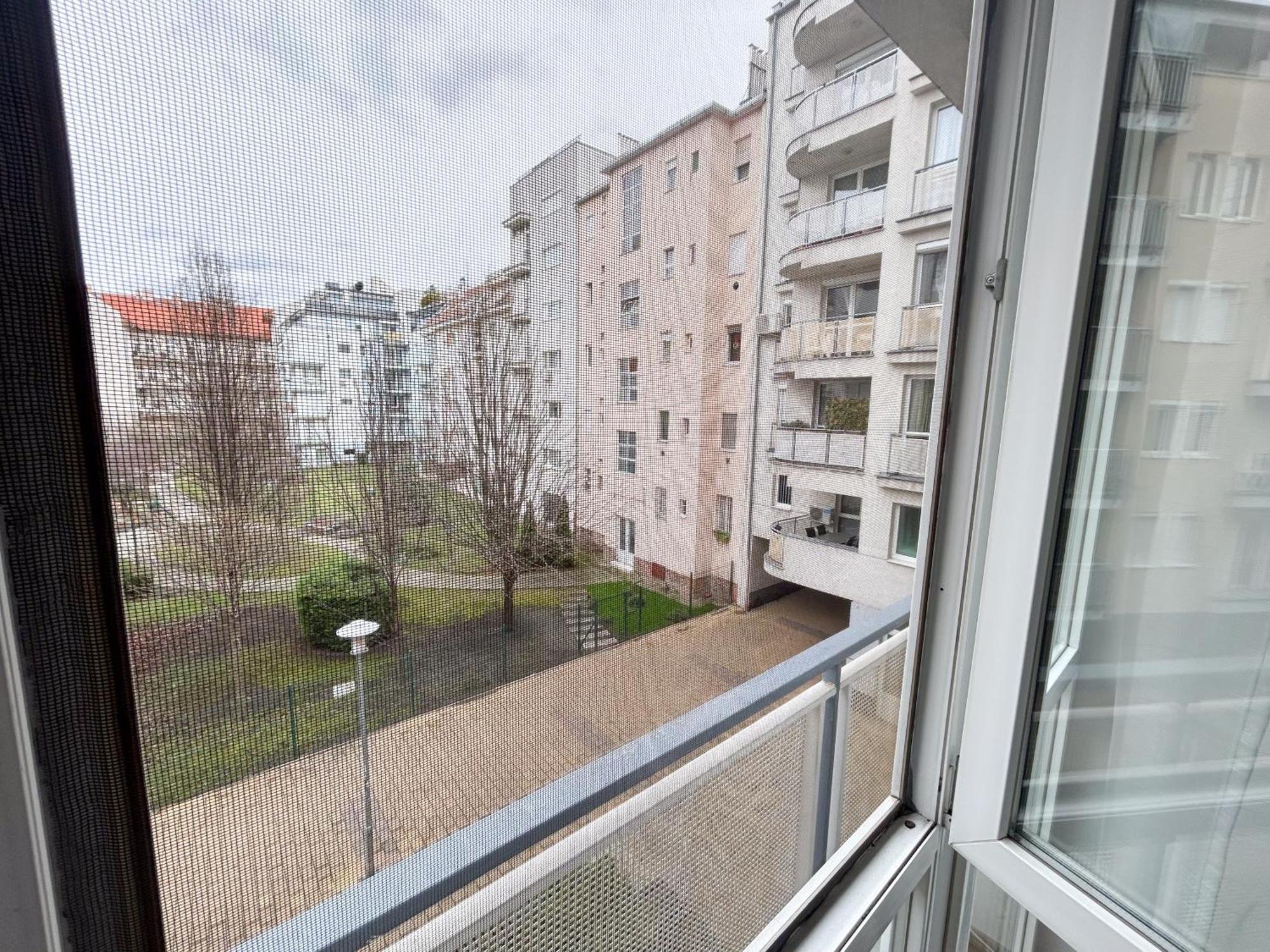 District 9 * Budapest